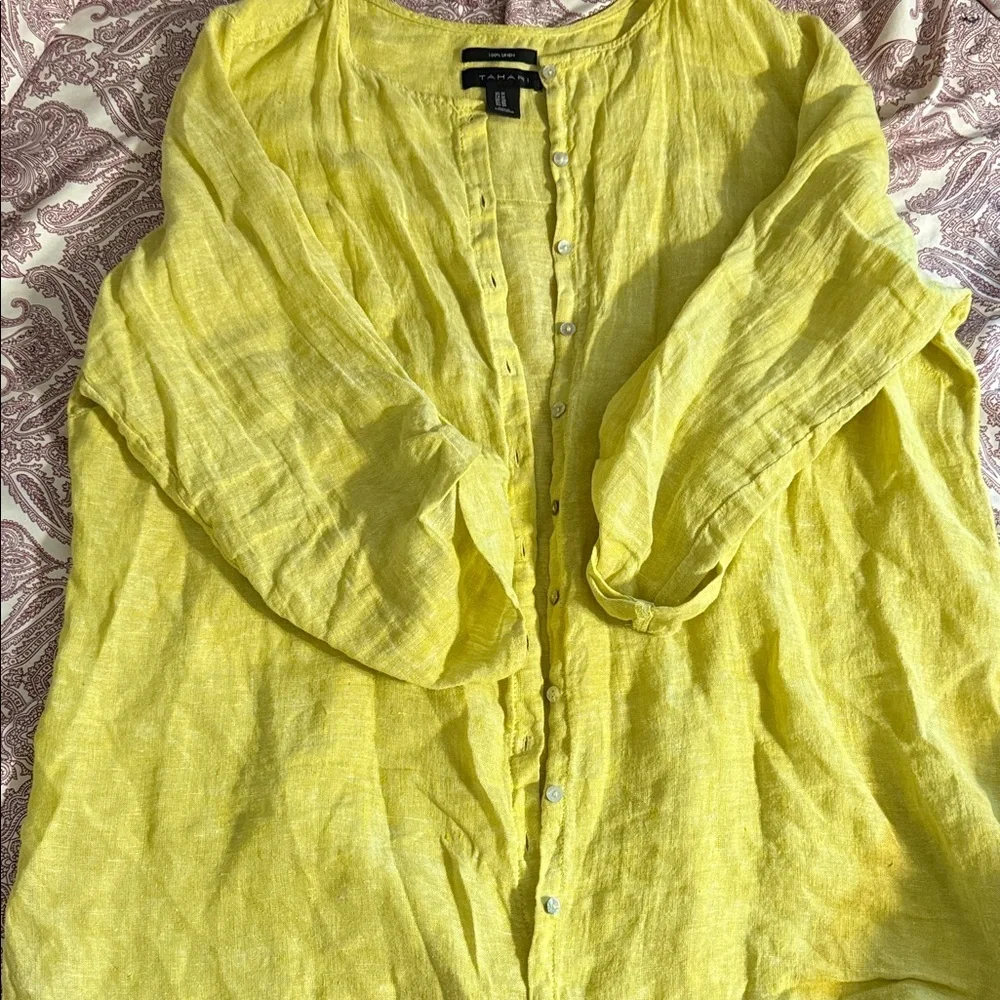 Tahari Yellow Button Down Shirt - Picture 1 of 4